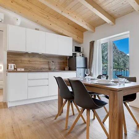 Jacky'S Apartments Limone sul Garda Exterior photo